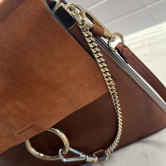 CHLOE
Suede Calfskin Medium Faye Shoulder Bag Tobacco - Picture 10 of 12